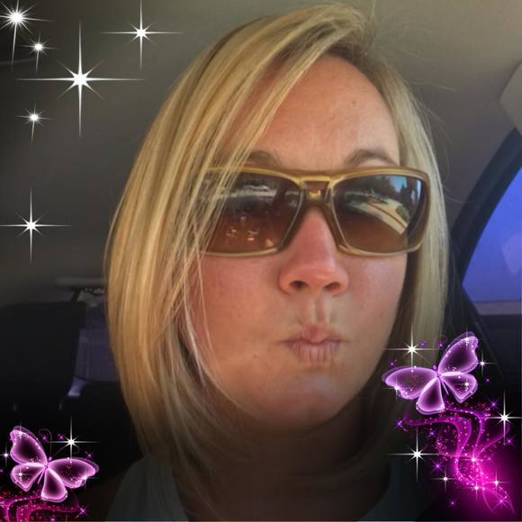 Meet your Posher, Amy - Picture 1 of 1